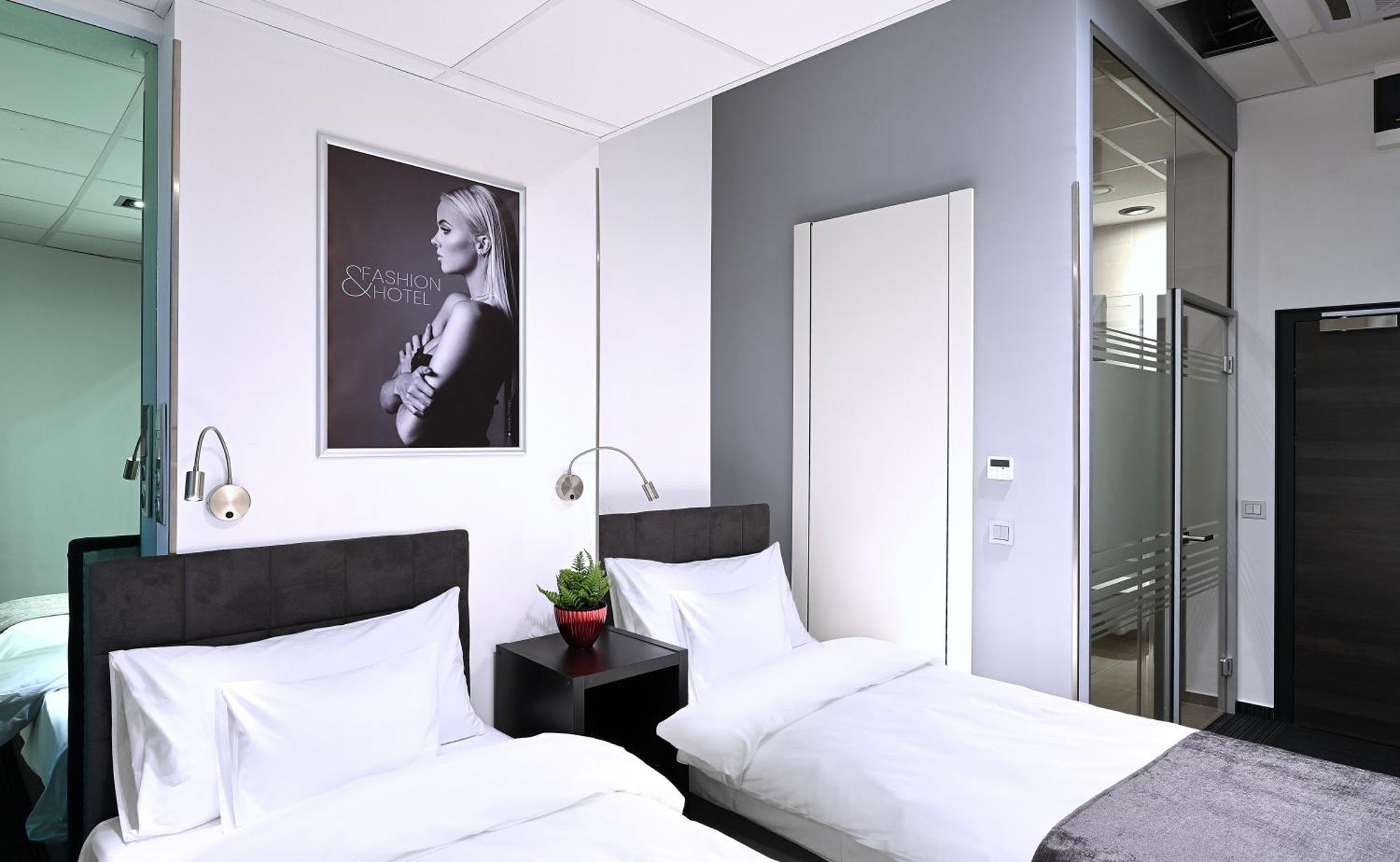 Fashion City Hotel Superior Будапеща Стая снимка